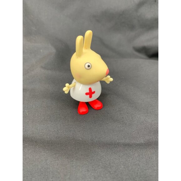 Peppa Pig Figurine Set - 6 Collectible Characters With Adorable Outfits & Access - Picture 5 of 7